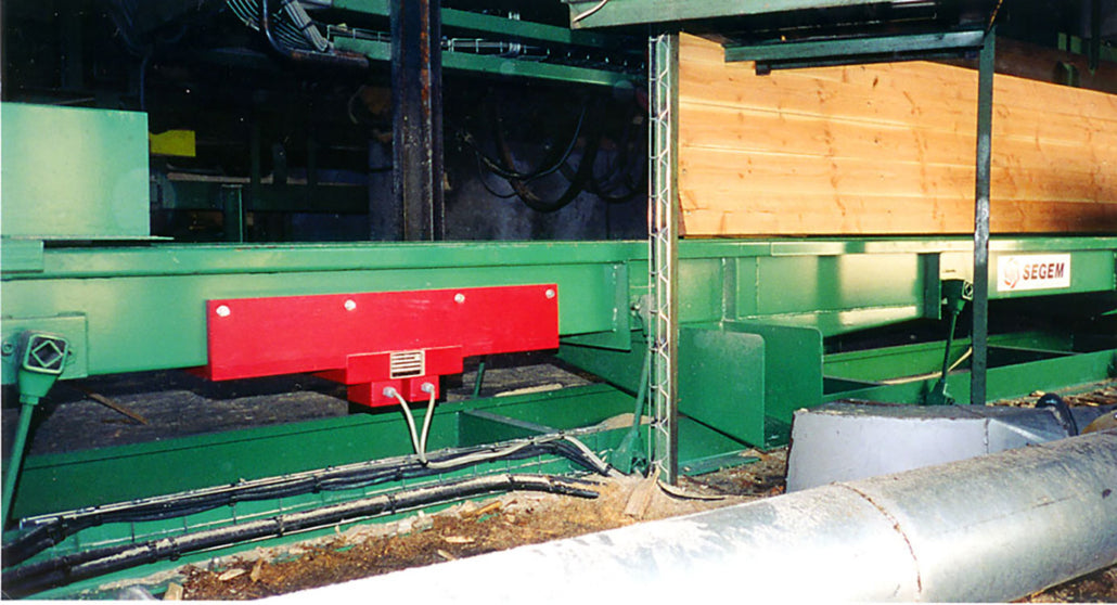 Energy metal detection systems designed for real operating conditions